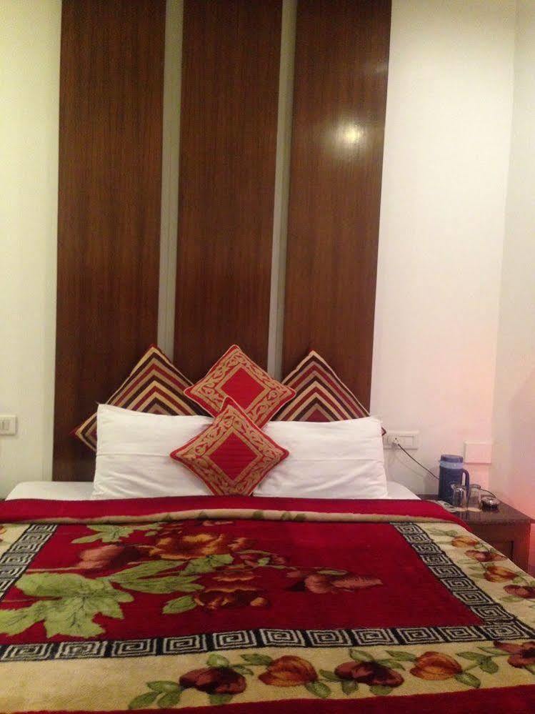 Namaskar Residency Otel Amritsar Dış mekan fotoğraf