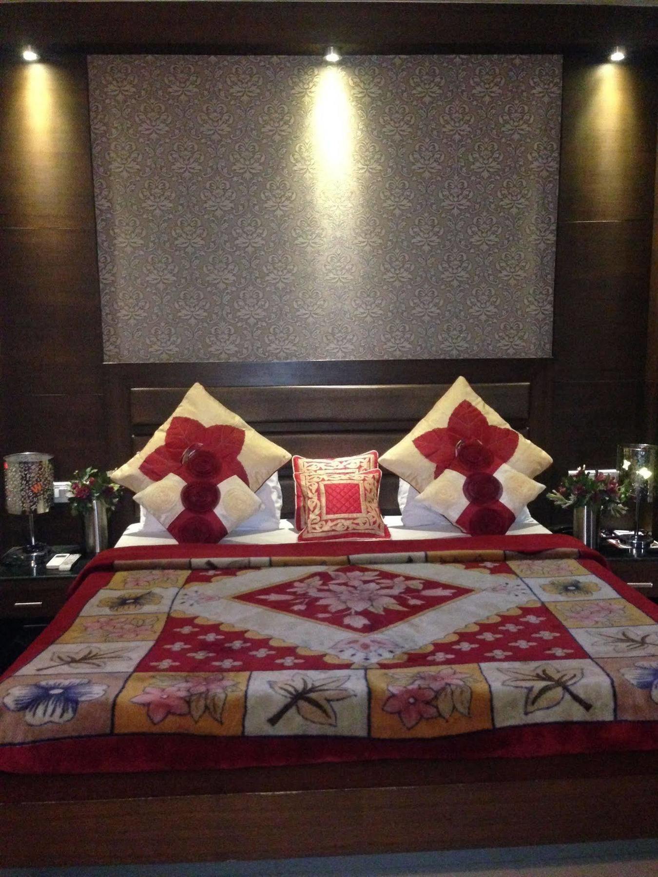 Namaskar Residency Otel Amritsar Dış mekan fotoğraf