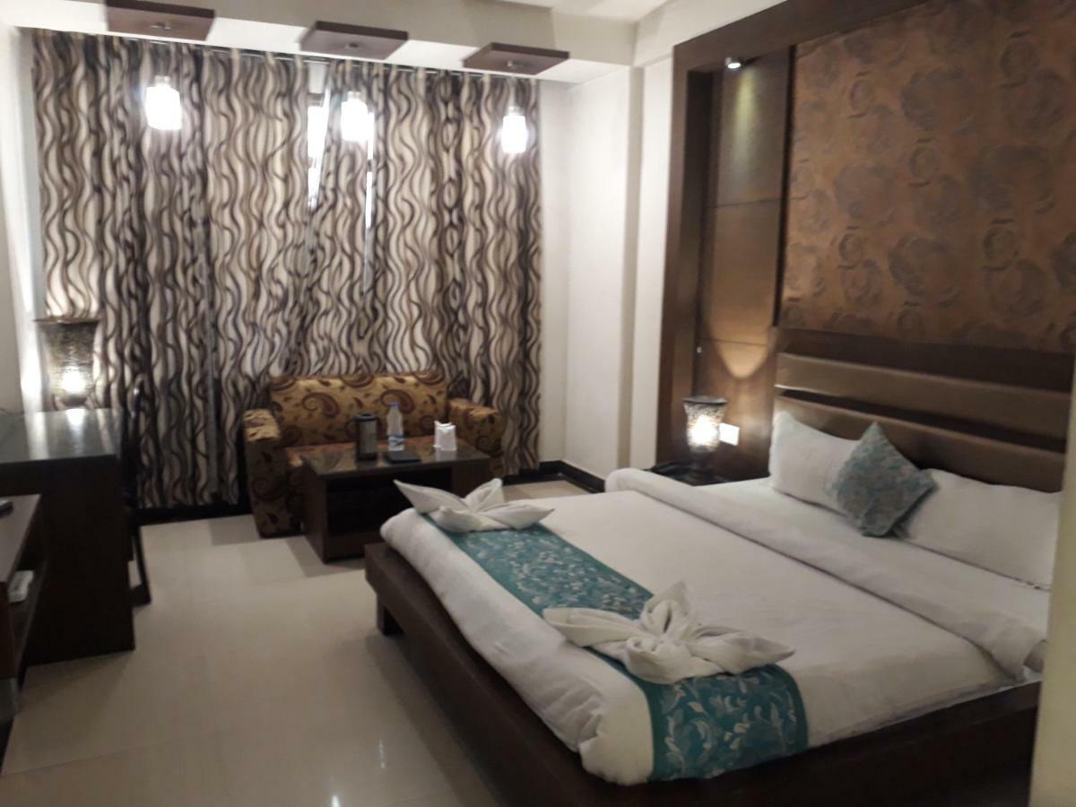 Namaskar Residency Otel Amritsar Dış mekan fotoğraf